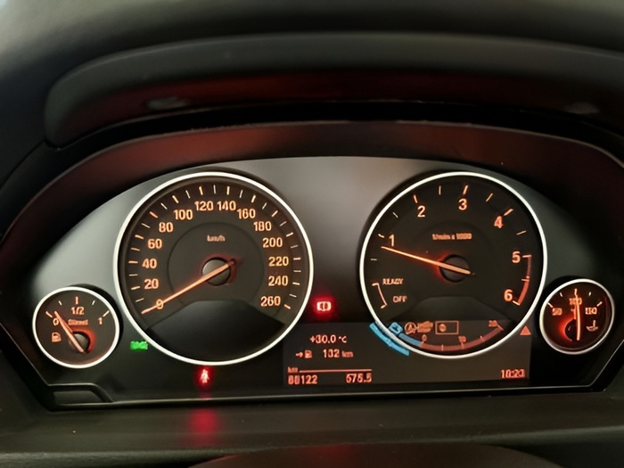 BMW Serie 3 318d Touring 110 kW (150 CV) Vehículo usado en Sevilla BMW Serie 3 318d Touring 110 kW (150 CV) Vehículo usado en Sevilla