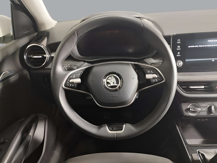 Skoda Fabia 1.0 MPI Selection 59 kW (80 CV) Vehículo usado en Sevilla Skoda Fabia 1.0 MPI Selection 59 kW (80 CV) Vehículo usado en Sevilla