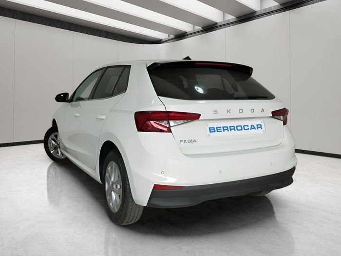 Skoda Fabia 1.0 MPI Selection 59 kW (80 CV) Vehículo usado en Sevilla Skoda Fabia 1.0 MPI Selection 59 kW (80 CV) Vehículo usado en Sevilla