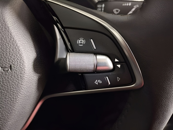 Skoda Fabia 1.0 MPI Selection 59 kW (80 CV) Vehículo usado en Sevilla Skoda Fabia 1.0 MPI Selection 59 kW (80 CV) Vehículo usado en Sevilla