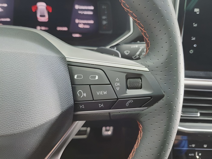 SEAT Tarraco 1.4 E-Hybrid FR Edition DSG 180 kW (245 CV) Vehículo usado en Sevilla SEAT Tarraco 1.4 E-Hybrid FR Edition DSG 180 kW (245 CV) Vehículo usado en Sevilla