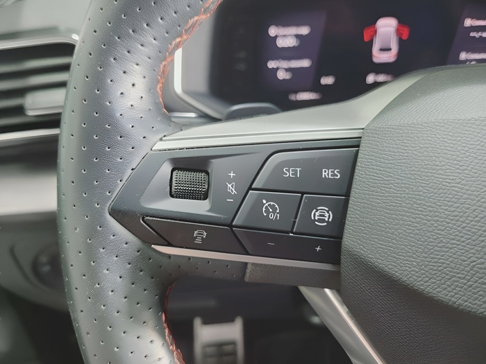 SEAT Tarraco 1.4 E-Hybrid FR Edition DSG 180 kW (245 CV) Vehículo usado en Sevilla SEAT Tarraco 1.4 E-Hybrid FR Edition DSG 180 kW (245 CV) Vehículo usado en Sevilla