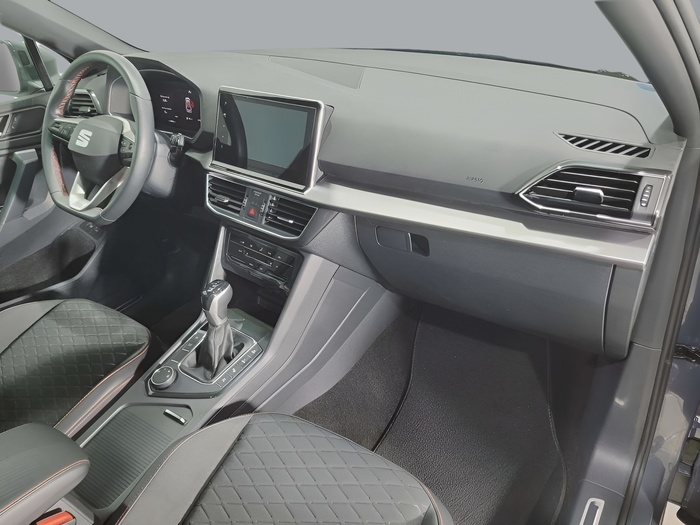 SEAT Tarraco 1.4 E-Hybrid FR Edition DSG 180 kW (245 CV) Vehículo usado en Sevilla SEAT Tarraco 1.4 E-Hybrid FR Edition DSG 180 kW (245 CV) Vehículo usado en Sevilla