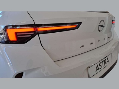Opel Astra 1.2 Turbo XHT Elegance 96 kW (130 CV) 9 Opel Astra 1.2 Turbo XHT Elegance 96 kW (130 CV) 9