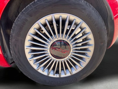 Fiat 500 Electrico Red Hb 185km 70 kW (95 CV) 7 Fiat 500 Electrico Red Hb 185km 70 kW (95 CV) 7