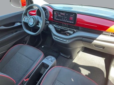 Fiat 500 Electrico Red Hb 185km 70 kW (95 CV) 18 Fiat 500 Electrico Red Hb 185km 70 kW (95 CV) 18