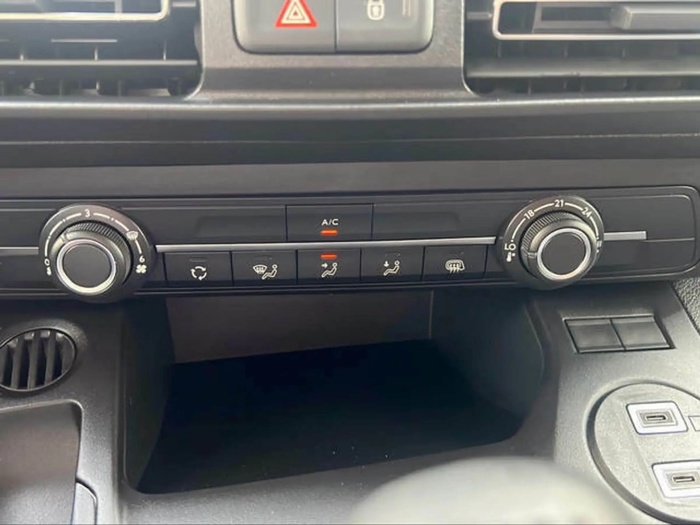 Citroen Berlingo Furgon BlueHDi 100 Talla XL 74 kW (100 CV) KM0 en Sevilla Citroen Berlingo Furgon BlueHDi 100 Talla XL 74 kW (100 CV) KM0 en Sevilla