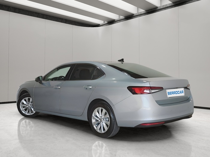 Skoda Superb 2.0 TDI Selection DSG 110 kW (150 CV) Vehículo usado en Sevilla Skoda Superb 2.0 TDI Selection DSG 110 kW (150 CV) Vehículo usado en Sevilla