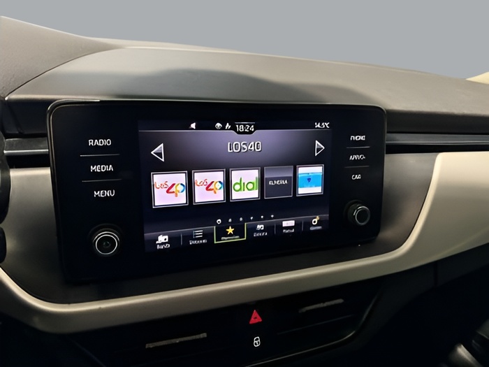 Skoda Kamiq 1.0 TSI Ambition DSG 81 kW (110 CV) Vehículo usado en Sevilla Skoda Kamiq 1.0 TSI Ambition DSG 81 kW (110 CV) Vehículo usado en Sevilla