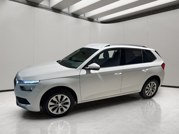 Skoda Kamiq 1.0 TSI Ambition DSG 81 kW (110 CV) Vehículo usado en Sevilla Skoda Kamiq 1.0 TSI Ambition DSG 81 kW (110 CV) Vehículo usado en Sevilla