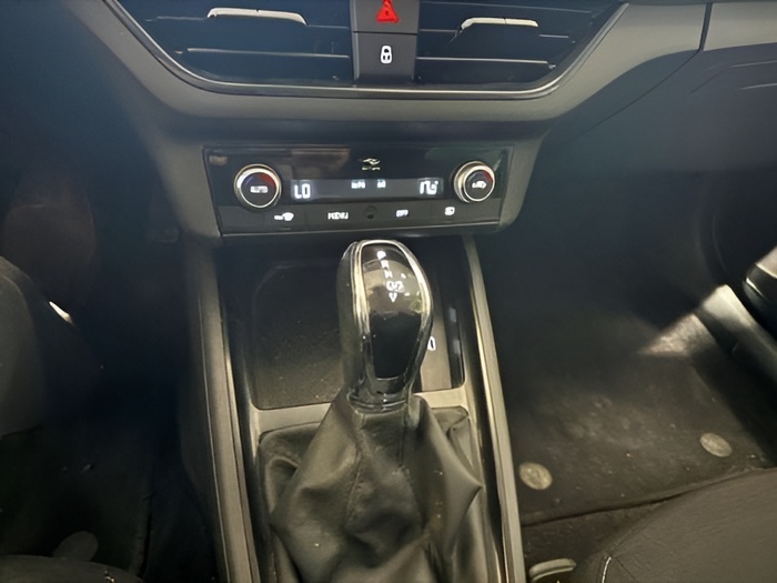 Skoda Kamiq 1.0 TSI Ambition DSG 81 kW (110 CV) Vehículo usado en Sevilla Skoda Kamiq 1.0 TSI Ambition DSG 81 kW (110 CV) Vehículo usado en Sevilla