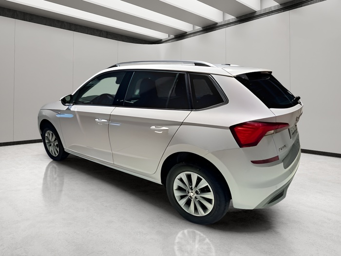Skoda Kamiq 1.0 TSI Ambition DSG 81 kW (110 CV) Vehículo usado en Sevilla Skoda Kamiq 1.0 TSI Ambition DSG 81 kW (110 CV) Vehículo usado en Sevilla