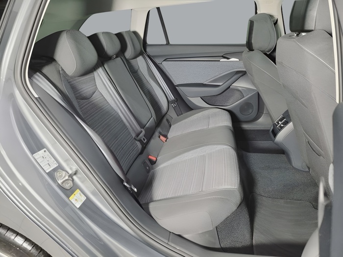 Skoda Superb Combi 2.0 TDI Selection DSG 110 kW (150 CV) Vehículo usado en Sevilla Skoda Superb Combi 2.0 TDI Selection DSG 110 kW (150 CV) Vehículo usado en Sevilla