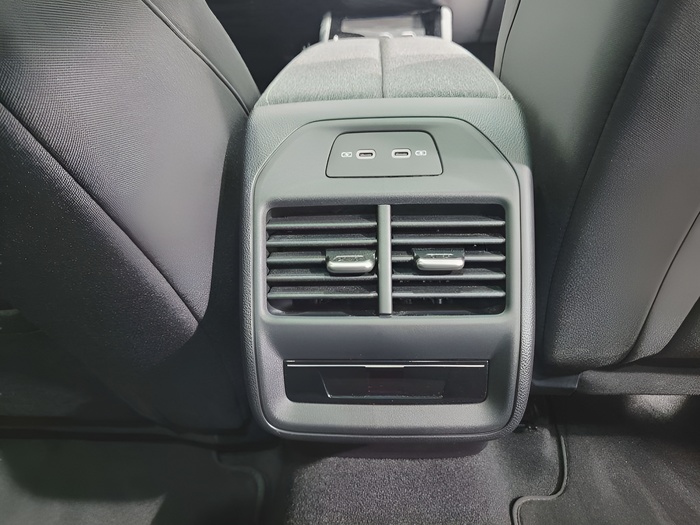 Skoda Superb Combi 2.0 TDI Selection DSG 110 kW (150 CV) Vehículo usado en Sevilla Skoda Superb Combi 2.0 TDI Selection DSG 110 kW (150 CV) Vehículo usado en Sevilla