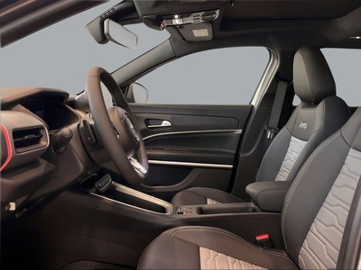 Jeep Avenger 1.2 eHybrid Upland 4xe 100 kW (136 CV) 12 Jeep Avenger 1.2 eHybrid Upland 4xe 100 kW (136 CV) 12