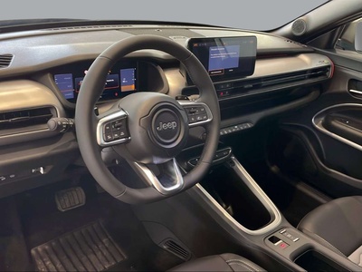 Jeep Avenger 1.2 eHybrid Upland 4xe 100 kW (136 CV) 9 Jeep Avenger 1.2 eHybrid Upland 4xe 100 kW (136 CV) 9