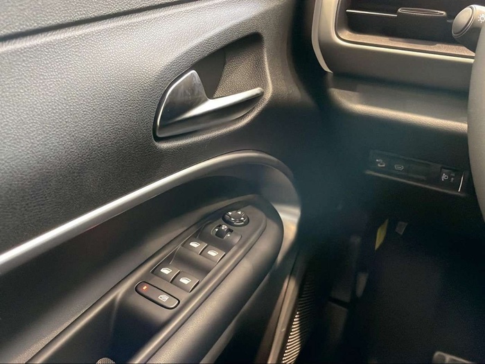 Jeep Avenger 1.2 eHybrid Upland 4xe 100 kW (136 CV) KM0 en Sevilla Jeep Avenger 1.2 eHybrid Upland 4xe 100 kW (136 CV) KM0 en Sevilla