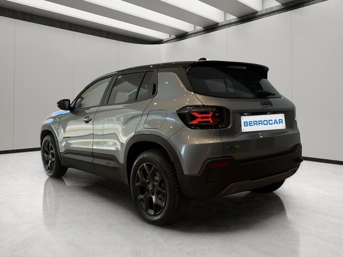 Jeep Avenger 1.2 eHybrid Upland 4xe 100 kW (136 CV) KM0 en Sevilla Jeep Avenger 1.2 eHybrid Upland 4xe 100 kW (136 CV) KM0 en Sevilla