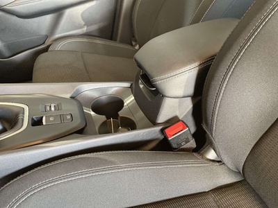 Nissan Qashqai DIG-T 140 mHEV Acenta 4x2 103 kW (140 CV) 13 Nissan Qashqai DIG-T 140 mHEV Acenta 4x2 103 kW (140 CV) 13