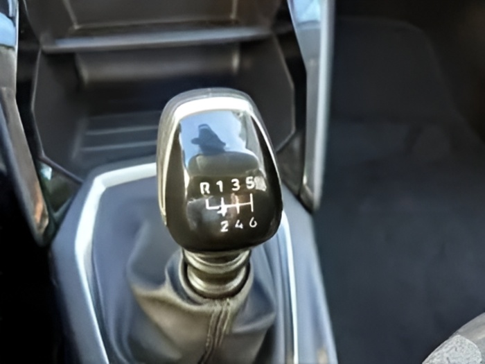 Peugeot 208 PureTech 100 Active 75 kW (100 CV) Vehículo usado en Sevilla Peugeot 208 PureTech 100 Active 75 kW (100 CV) Vehículo usado en Sevilla