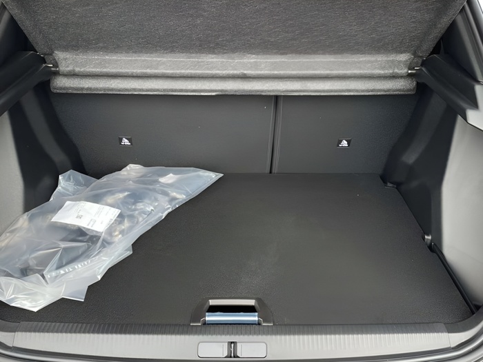 Peugeot 2008 PureTech 100 S&S Allure 75 kW (100 CV) Vehículo usado en Sevilla Peugeot 2008 PureTech 100 S&S Allure 75 kW (100 CV) Vehículo usado en Sevilla