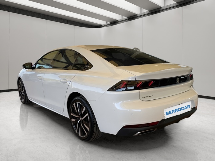 Peugeot 508 BlueHDi 130 S&S GT EAT8 96 kW (130 CV) Vehículo usado en Sevilla Peugeot 508 BlueHDi 130 S&S GT EAT8 96 kW (130 CV) Vehículo usado en Sevilla