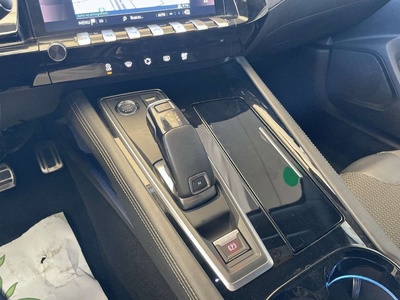 Peugeot 508 BlueHDi 130 S&S GT EAT8 96 kW (130 CV) 13 Peugeot 508 BlueHDi 130 S&S GT EAT8 96 kW (130 CV) 13