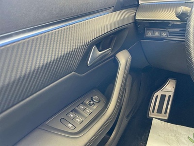 Peugeot 508 BlueHDi 130 S&S GT EAT8 96 kW (130 CV) 18 Peugeot 508 BlueHDi 130 S&S GT EAT8 96 kW (130 CV) 18