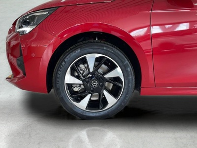 Opel Corsa-e GS-Line-e 50kWh 100 kW (136 CV) 11 Opel Corsa-e GS-Line-e 50kWh 100 kW (136 CV) 11