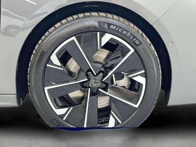 Peugeot 508 SW Hybrid 225 GT Pack e-EAT8 165 kW (225 CV) 10 Peugeot 508 SW Hybrid 225 GT Pack e-EAT8 165 kW (225 CV) 10