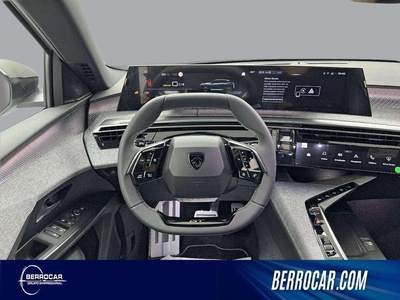 Peugeot e-3008 Eléctrico GT 157 kW (214 CV) 12 Peugeot e-3008 Eléctrico GT 157 kW (214 CV) 12