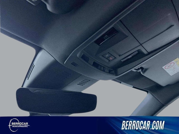 Peugeot e-3008 Eléctrico GT 157 kW (214 CV) Vehículo usado en Sevilla Peugeot e-3008 Eléctrico GT 157 kW (214 CV) Vehículo usado en Sevilla