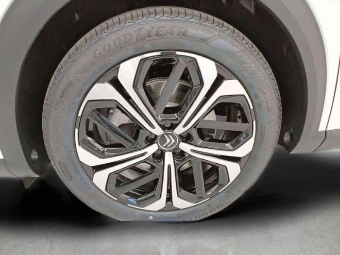 Citroen C5 X Hybrid 225 Shine Pack e-EAT8 165 kW (225 CV) Vehículo usado en Sevilla Citroen C5 X Hybrid 225 Shine Pack e-EAT8 165 kW (225 CV) Vehículo usado en Sevilla