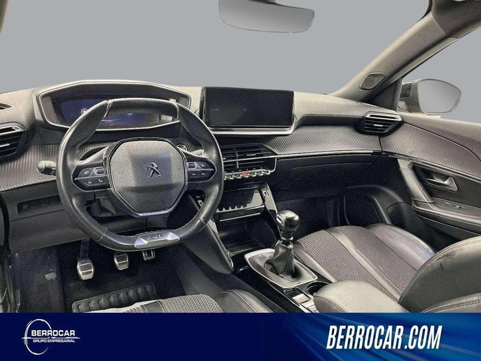 Peugeot 2008 PureTech 130 S&S GT 96 kW (130 CV) Vehículo usado en Sevilla Peugeot 2008 PureTech 130 S&S GT 96 kW (130 CV) Vehículo usado en Sevilla