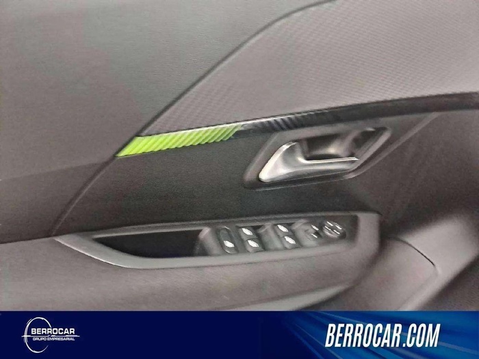 Peugeot 208 PureTech 100 Active 75 kW (100 CV) Vehículo usado en Sevilla Peugeot 208 PureTech 100 Active 75 kW (100 CV) Vehículo usado en Sevilla