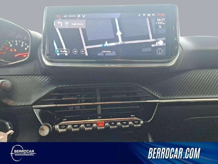 Peugeot 208 PureTech 100 Active 75 kW (100 CV) Vehículo usado en Sevilla Peugeot 208 PureTech 100 Active 75 kW (100 CV) Vehículo usado en Sevilla