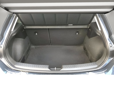 SEAT León 1.0 TSI S&S Style XL 81 kW (110 CV) 10 SEAT León 1.0 TSI S&S Style XL 81 kW (110 CV) 10