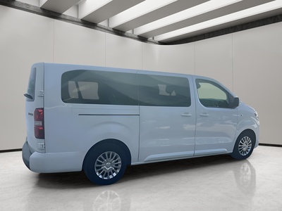 Toyota Proace Verso 1.5D Shuttle VX L2 88 kW (120 CV) 8 Toyota Proace Verso 1.5D Shuttle VX L2 88 kW (120 CV) 8