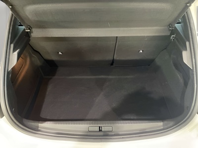 Peugeot 208 PureTech 75 S&S Active Pack 55 kW (75 CV) 10 Peugeot 208 PureTech 75 S&S Active Pack 55 kW (75 CV) 10