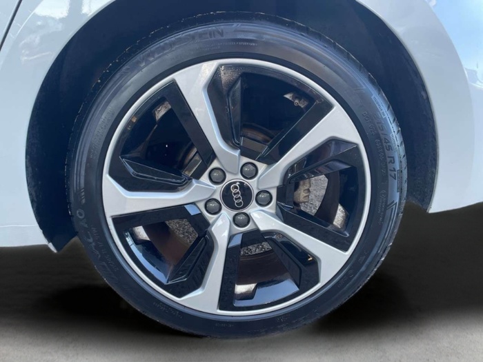 Audi A1 Sportback Adrenalin edition 30 TFSI 81 kW (110 CV) Vehículo usado en Sevilla Audi A1 Sportback Adrenalin edition 30 TFSI 81 kW (110 CV) Vehículo usado en Sevilla