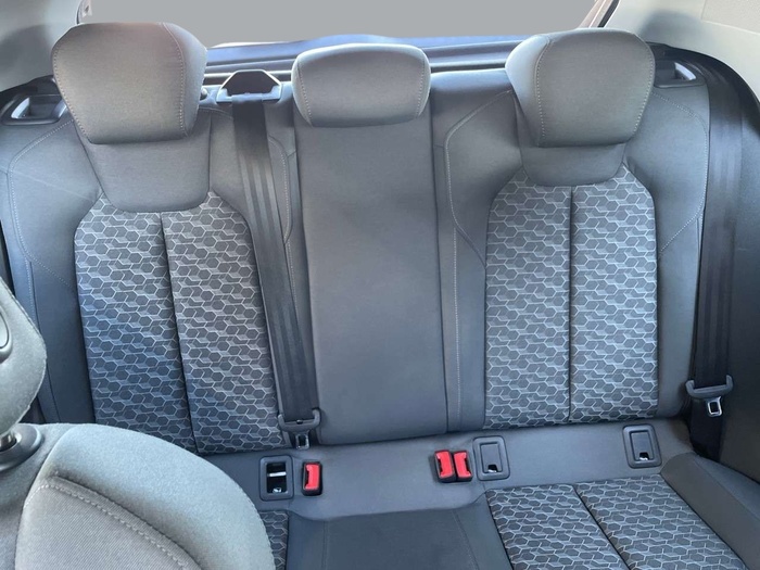 Audi A1 Sportback Adrenalin edition 30 TFSI 81 kW (110 CV) Vehículo usado en Sevilla Audi A1 Sportback Adrenalin edition 30 TFSI 81 kW (110 CV) Vehículo usado en Sevilla