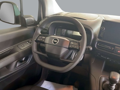 Opel Combo Cargo 1.5 Diesel Doble Cabina 75 kW (102 CV) 16 Opel Combo Cargo 1.5 Diesel Doble Cabina 75 kW (102 CV) 16