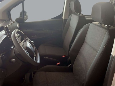 Opel Combo Cargo 1.5 Diesel Doble Cabina 75 kW (102 CV) 9 Opel Combo Cargo 1.5 Diesel Doble Cabina 75 kW (102 CV) 9
