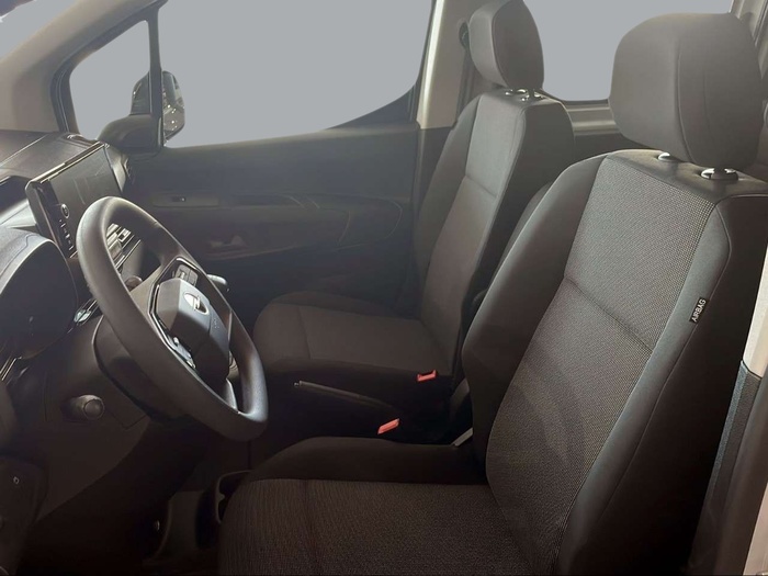 Opel Combo Cargo 1.5 Diesel Doble Cabina 75 kW (102 CV) KM0 en Sevilla Opel Combo Cargo 1.5 Diesel Doble Cabina 75 kW (102 CV) KM0 en Sevilla