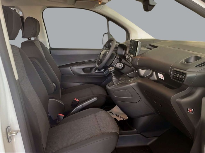 Opel Combo Cargo 1.5 Diesel Doble Cabina 75 kW (102 CV) KM0 en Sevilla Opel Combo Cargo 1.5 Diesel Doble Cabina 75 kW (102 CV) KM0 en Sevilla