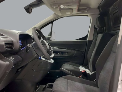 Opel Combo Cargo 1.5 Diesel L 650kg 75 kW (102 CV) 12 Opel Combo Cargo 1.5 Diesel L 650kg 75 kW (102 CV) 12