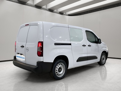 Opel Combo Cargo 1.5 Diesel L 650kg 75 kW (102 CV) 7 Opel Combo Cargo 1.5 Diesel L 650kg 75 kW (102 CV) 7