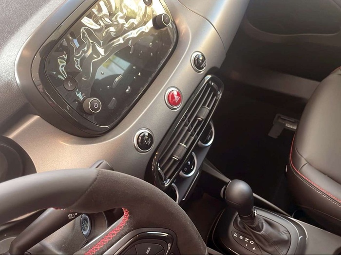 Fiat 500X 1.5 Hybrid Sport DCT 96 kW (130 CV) Vehículo usado en Sevilla Fiat 500X 1.5 Hybrid Sport DCT 96 kW (130 CV) Vehículo usado en Sevilla