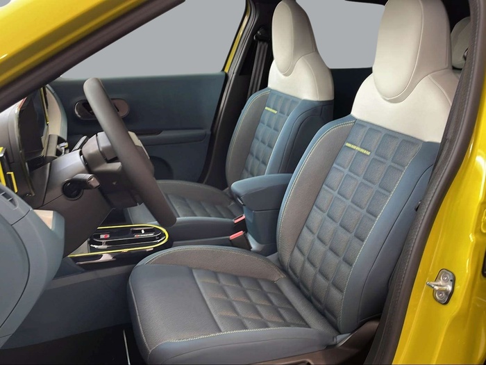 Fiat Grande Panda La prima 44kwh 83 kW (113 CV) Vehículo usado en Sevilla Fiat Grande Panda La prima 44kwh 83 kW (113 CV) Vehículo usado en Sevilla