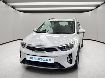 Kia Stonic 1.0 T-GDi MHEV Drive 74 kW (100 CV) 3 Kia Stonic 1.0 T-GDi MHEV Drive 74 kW (100 CV) 3